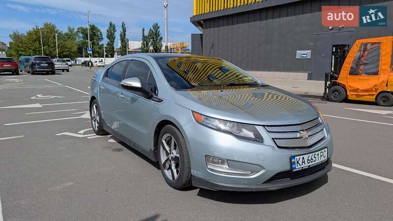 Хетчбек Chevrolet Volt 2011 в 