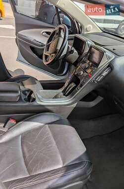 Хетчбек Chevrolet Volt 2011 в 