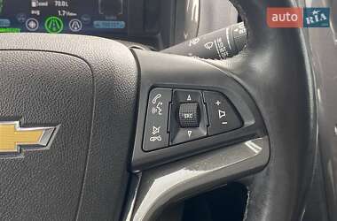 Хэтчбек Chevrolet Volt 2014 в 