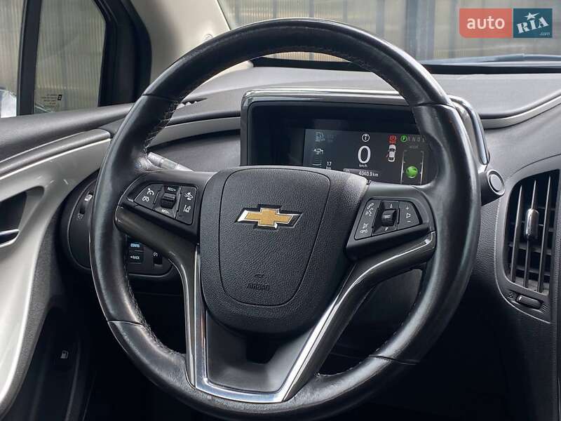 Хэтчбек Chevrolet Volt 2014 в Киеве