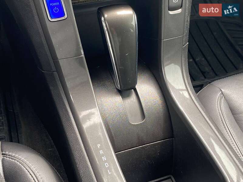 Хэтчбек Chevrolet Volt 2014 в Киеве