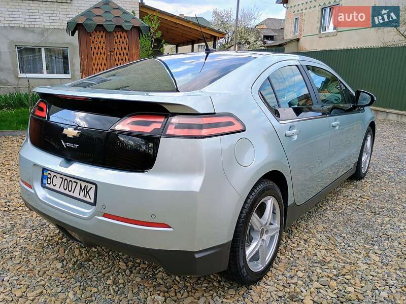 Хэтчбек Chevrolet Volt 2012 в Самборе