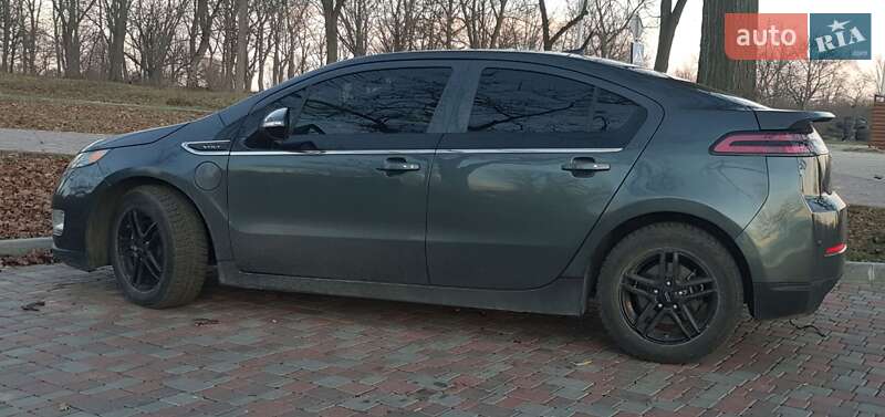 Хэтчбек Chevrolet Volt 2013 в Кропивницком