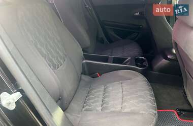 Хэтчбек Chevrolet Volt 2013 в 