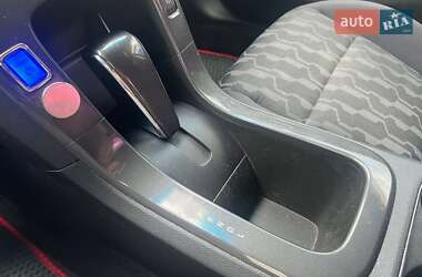 Хэтчбек Chevrolet Volt 2013 в 