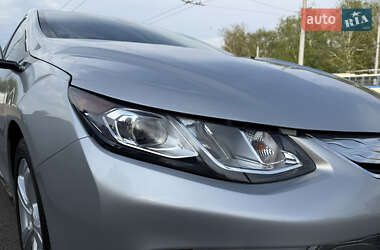Хэтчбек Chevrolet Volt 2016 в 