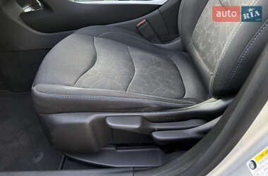 Хэтчбек Chevrolet Volt 2016 в 