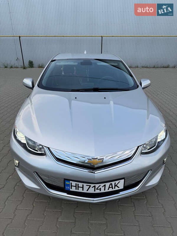 Хэтчбек Chevrolet Volt 2018 в Подольске фото 2 Хэтчбек Chevrolet Volt 2018 в Подольске