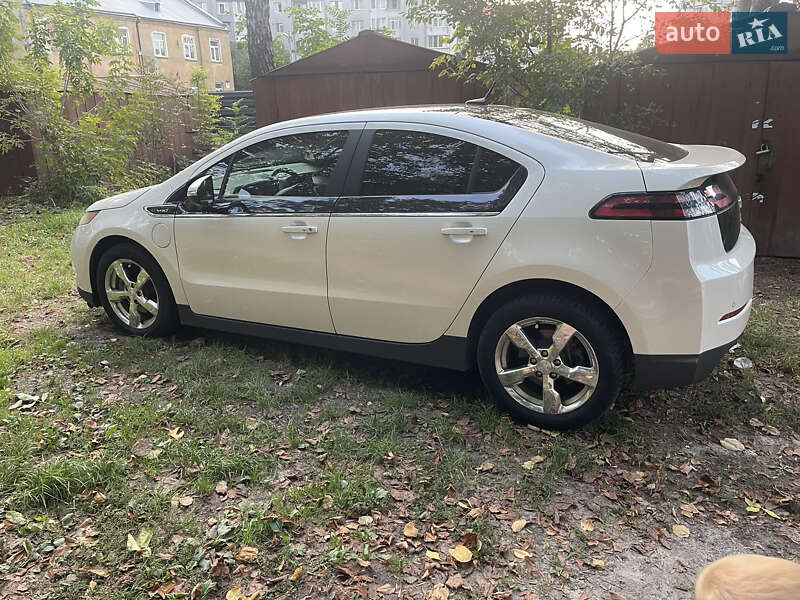 Хетчбек Chevrolet Volt 2011 в Львові