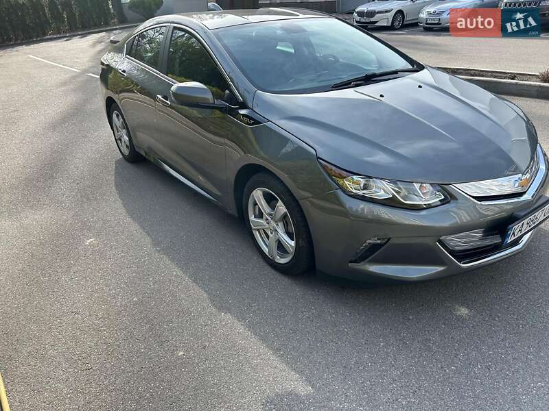 Хетчбек Chevrolet Volt 2016 в Києві фото 3 Хетчбек Chevrolet Volt 2016 в Києві