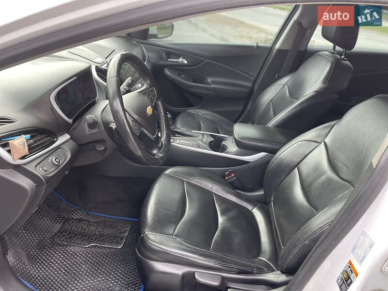 Хетчбек Chevrolet Volt 2015 в Кам'янському