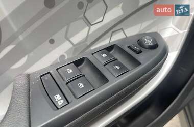 Хэтчбек Chevrolet Volt 2011 в 