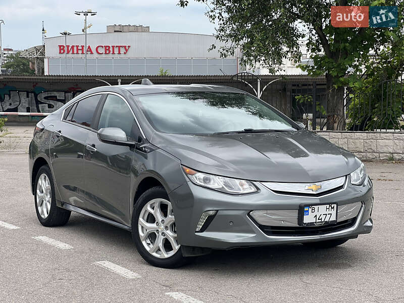 Хэтчбек Chevrolet Volt 2015 в Запорожье