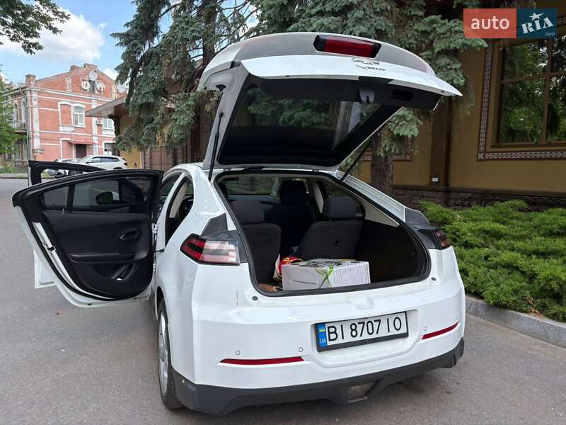 Хэтчбек Chevrolet Volt 2015 в Полтаве фото 24 Хэтчбек Chevrolet Volt 2015 в Полтаве