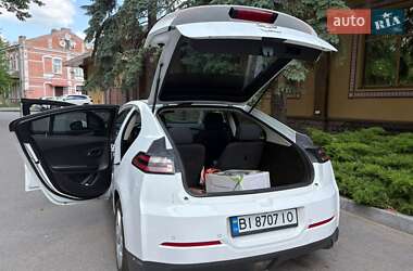 Хэтчбек Chevrolet Volt 2015 в 