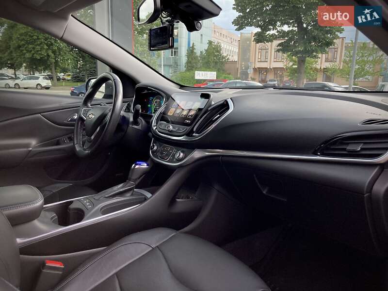 Хетчбек Chevrolet Volt 2018 в Києві