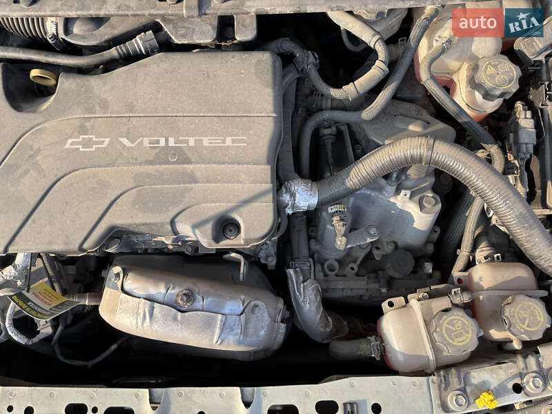 Хэтчбек Chevrolet Volt 2016 в Хмельницком