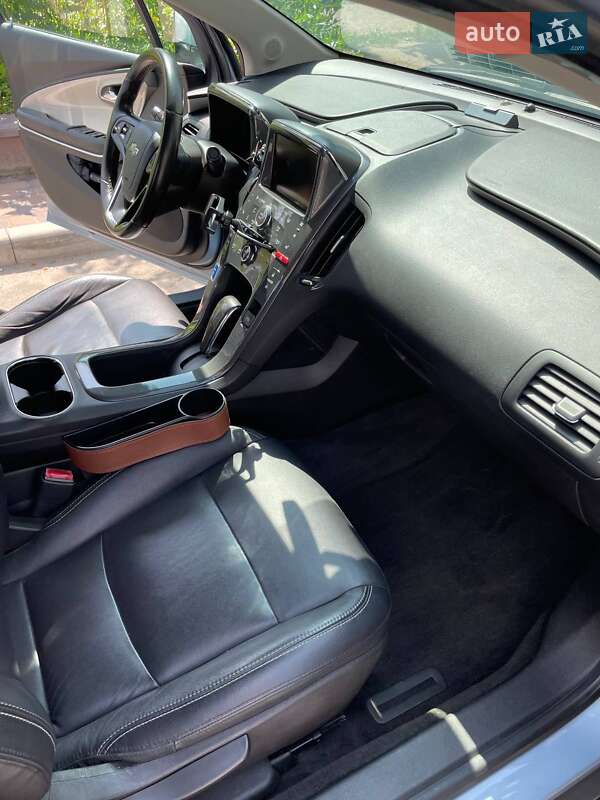 Хэтчбек Chevrolet Volt 2013 в Софиевской Борщаговке фото 23 Хэтчбек Chevrolet Volt 2013 в Софиевской Борщаговке