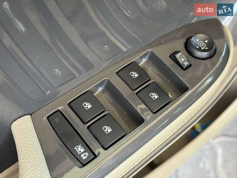 Хэтчбек Chevrolet Volt 2014 в Одессе