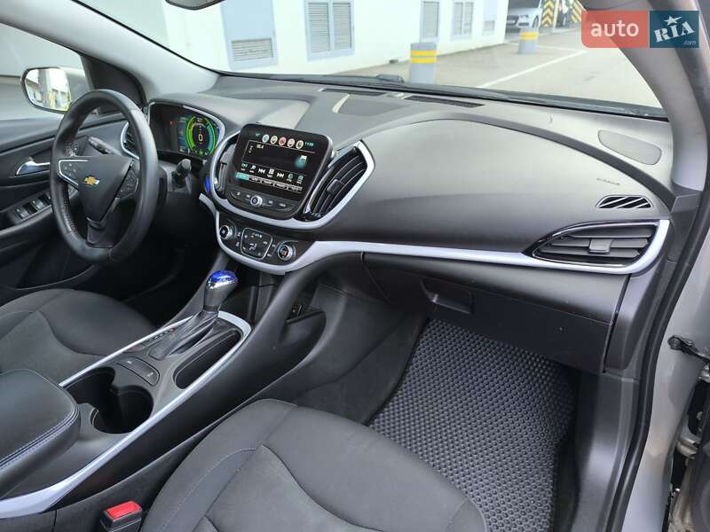 Хетчбек Chevrolet Volt 2017 в Києві