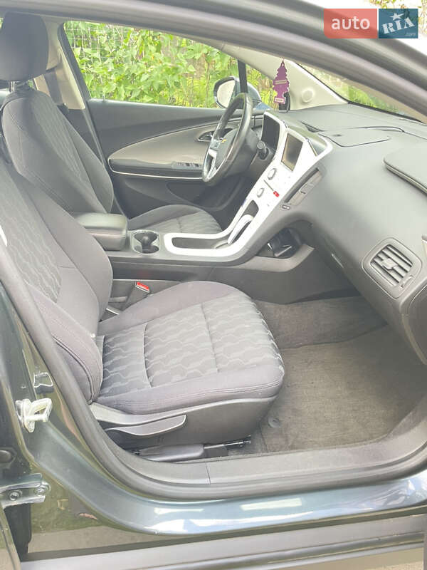 Хэтчбек Chevrolet Volt 2013 в Буче