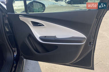 Хэтчбек Chevrolet Volt 2015 в 