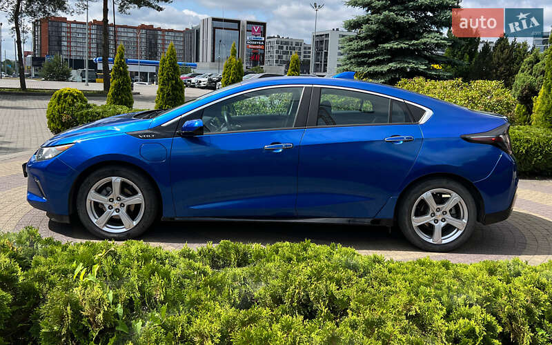 Хэтчбек Chevrolet Volt 2015 в Львове