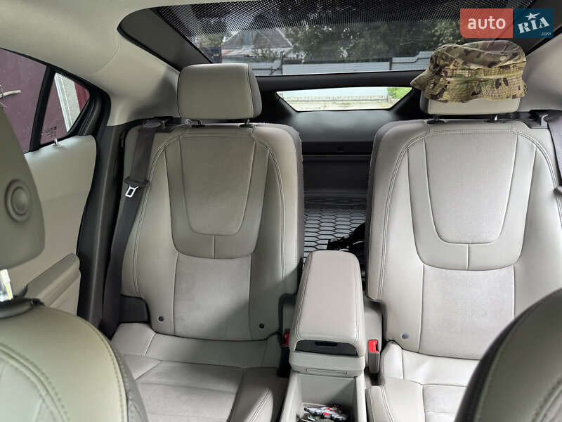 Хэтчбек Chevrolet Volt 2013 в Киеве
