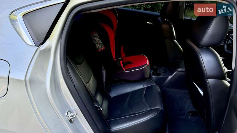 Хетчбек Chevrolet Volt 2017 в Житомирі