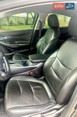 Хэтчбек Chevrolet Volt 2018 в 