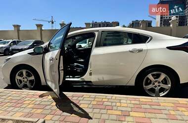 Хэтчбек Chevrolet Volt 2016 в 