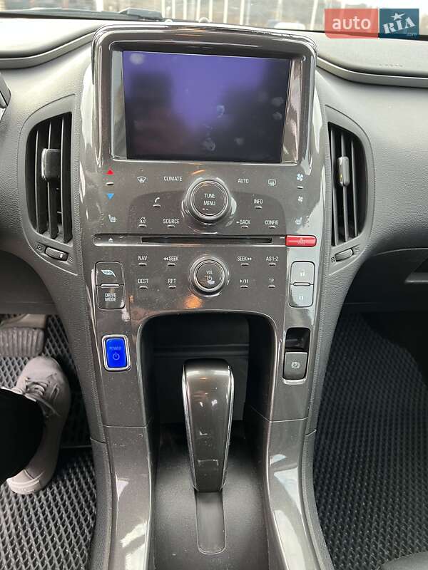 Хэтчбек Chevrolet Volt 2014 в Киеве