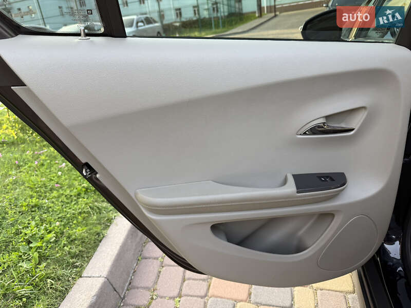 Хетчбек Chevrolet Volt 2013 в Рівному
