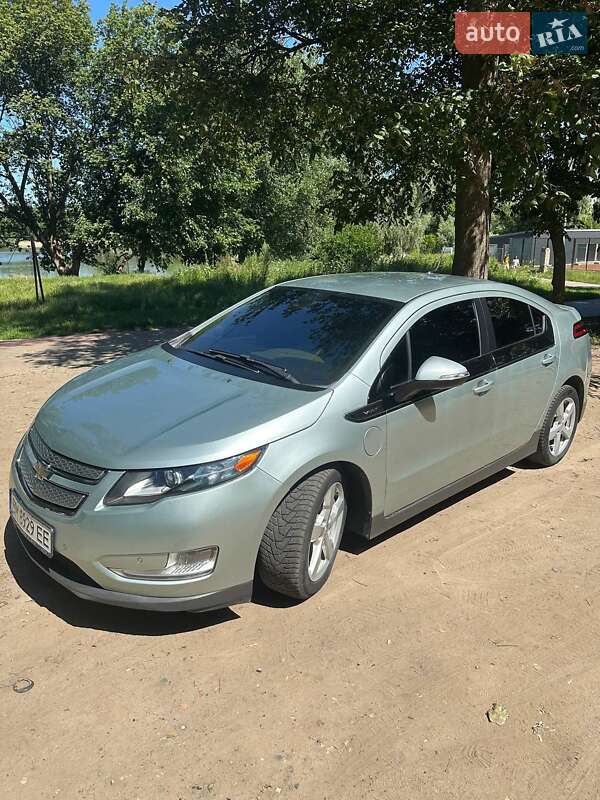 Хэтчбек Chevrolet Volt 2013 в Сумах