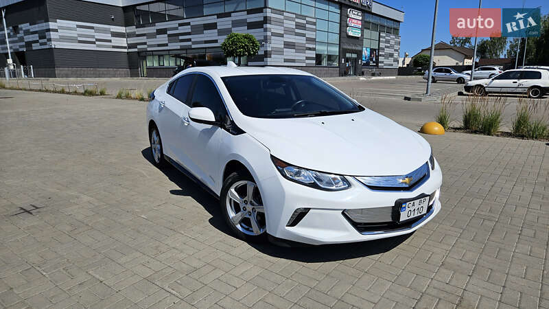 Хэтчбек Chevrolet Volt 2015 в Черкассах