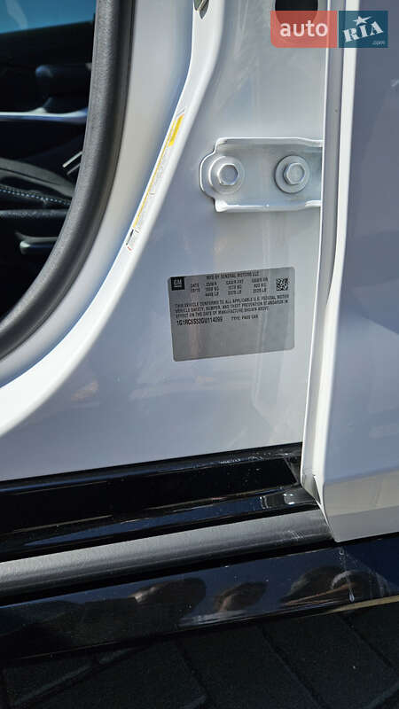 Хэтчбек Chevrolet Volt 2015 в Черкассах