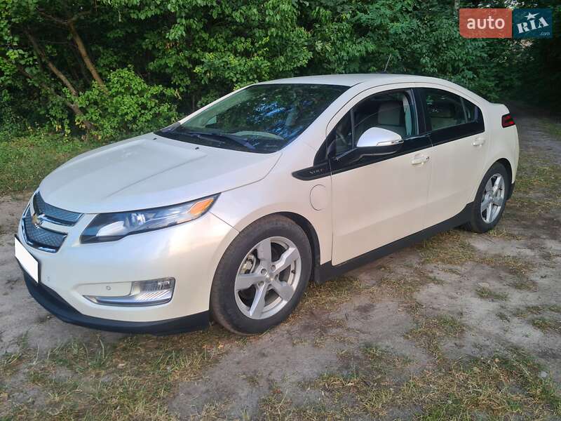 Хэтчбек Chevrolet Volt 2013 в Черкассах