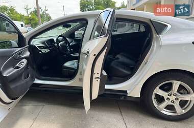 Хэтчбек Chevrolet Volt 2018 в Днепре