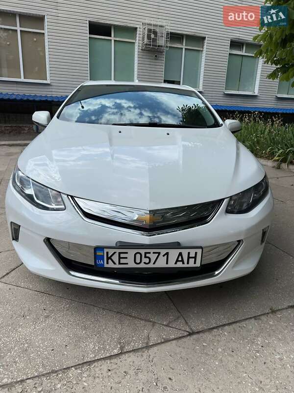 Хэтчбек Chevrolet Volt 2018 в Днепре