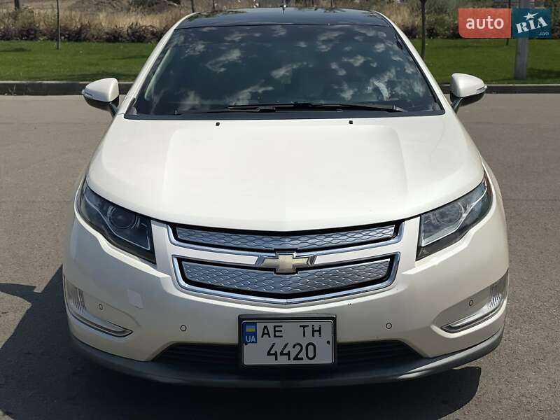 Хэтчбек Chevrolet Volt 2011 в Днепре