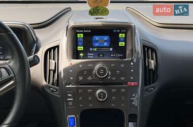Хэтчбек Chevrolet Volt 2011 в 