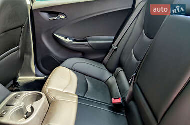 Хэтчбек Chevrolet Volt 2016 в 