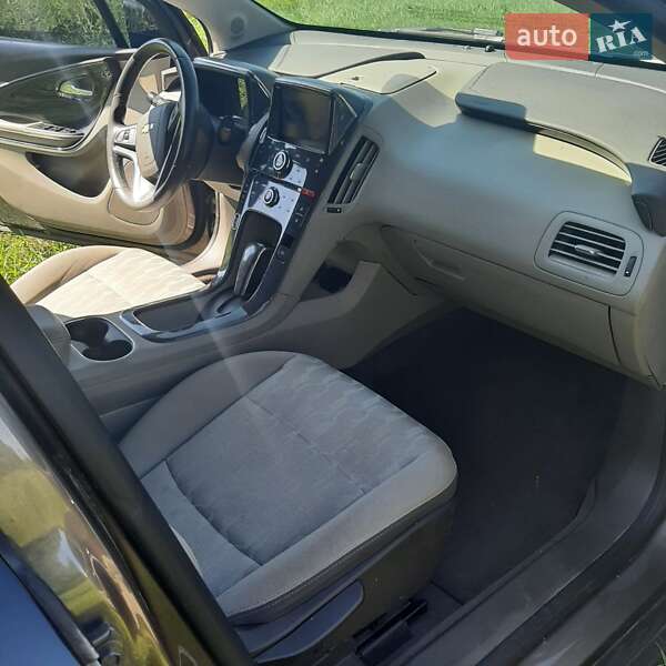 Хэтчбек Chevrolet Volt 2015 в Харькове