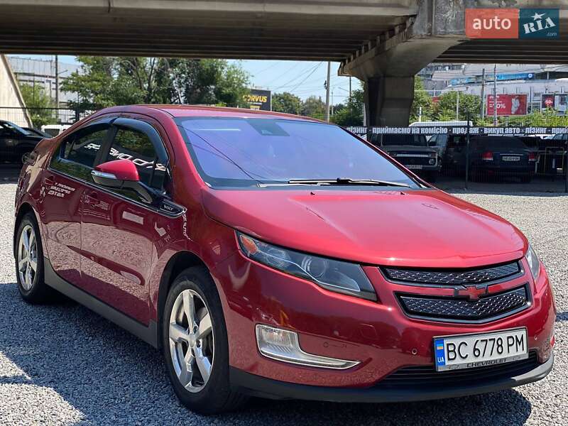 Хэтчбек Chevrolet Volt 2012 в Днепре