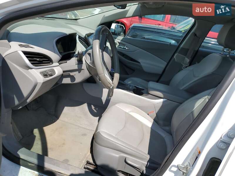 Хэтчбек Chevrolet Volt 2017 в Харькове