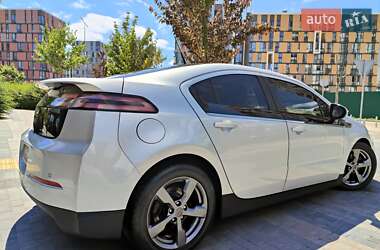 Хэтчбек Chevrolet Volt 2010 в 