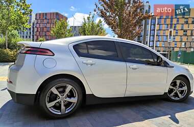 Хэтчбек Chevrolet Volt 2010 в 