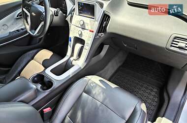 Хэтчбек Chevrolet Volt 2010 в 