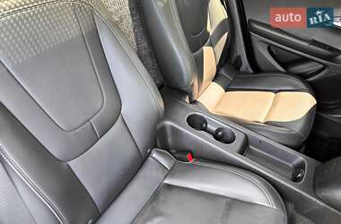 Хэтчбек Chevrolet Volt 2010 в 