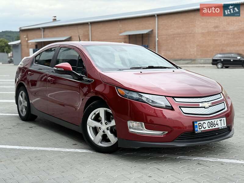Хэтчбек Chevrolet Volt 2013 в Львове
